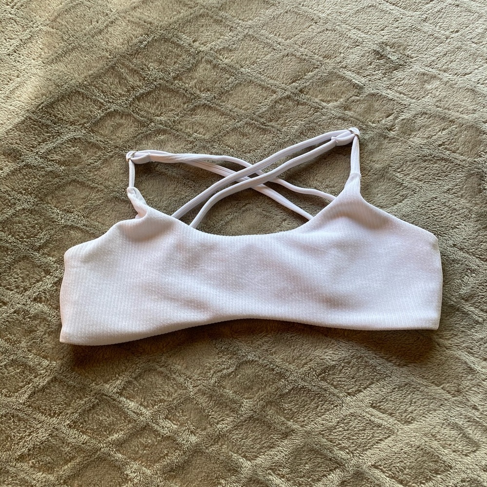 SHEIN white bikini top with removable pads!
